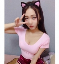 馨蕾 ：158cm.C+杯.20歲 超氣質氧氣正妹