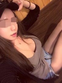 小薇 162.D奶.21歲 可愛的學生妹 個性蠻調皮的 個性主動