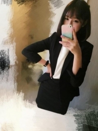 辦公族OL 小秋  162  46kg C 25歲 性格開朗 征服欲很強